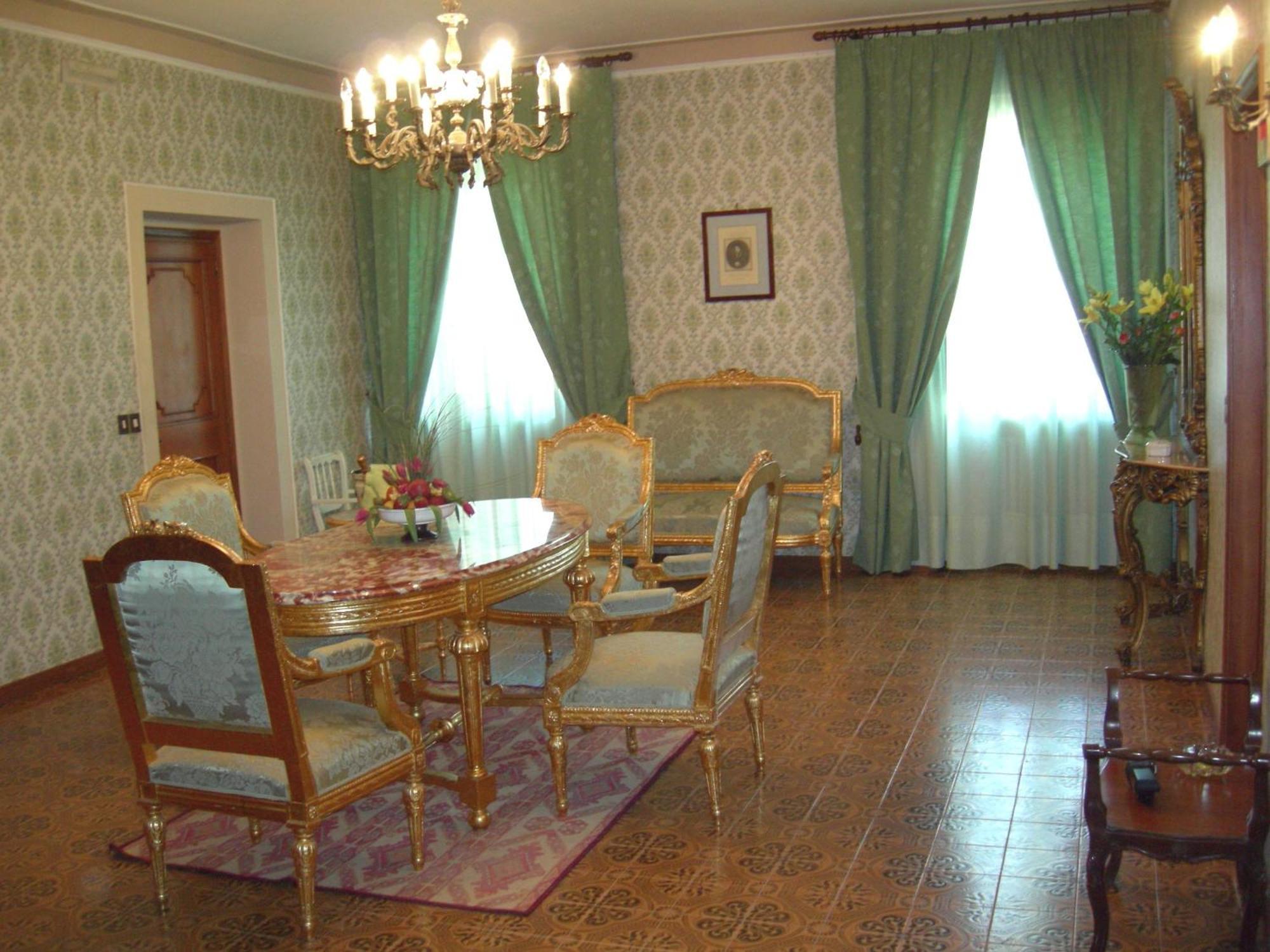 Hotel Villa San Donino Citta di Castello Luaran gambar