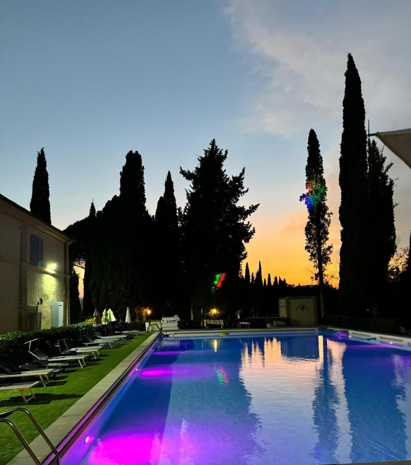 Hotel Villa San Donino Citta di Castello Luaran gambar