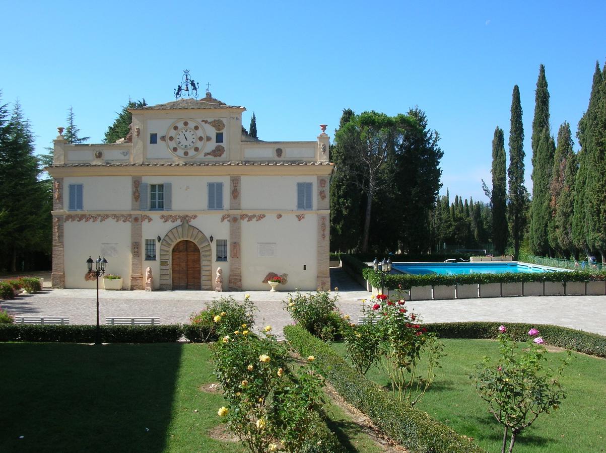 Hotel Villa San Donino Citta di Castello Luaran gambar