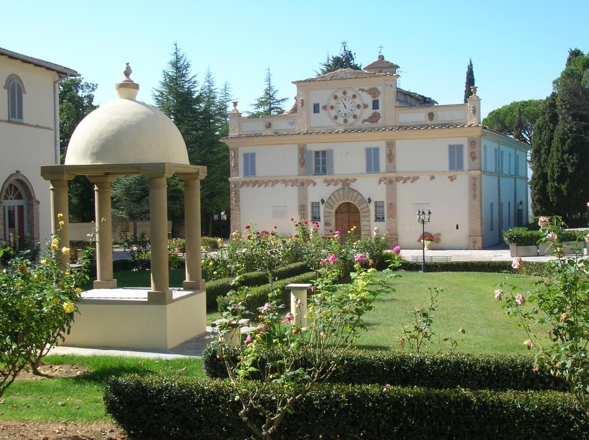 Hotel Villa San Donino Citta di Castello Luaran gambar